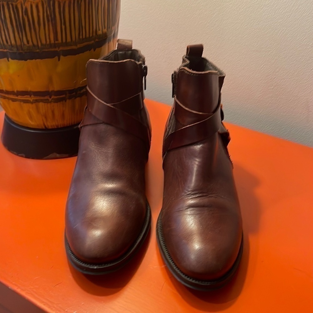 Seaside 🔥Sale🔥made in Spain 🇪🇸 brown booties